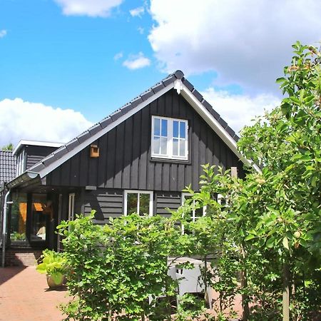 Uniek Houten Huis Nabij Bos En Plassen Hollandsche Rading Exteriör bild