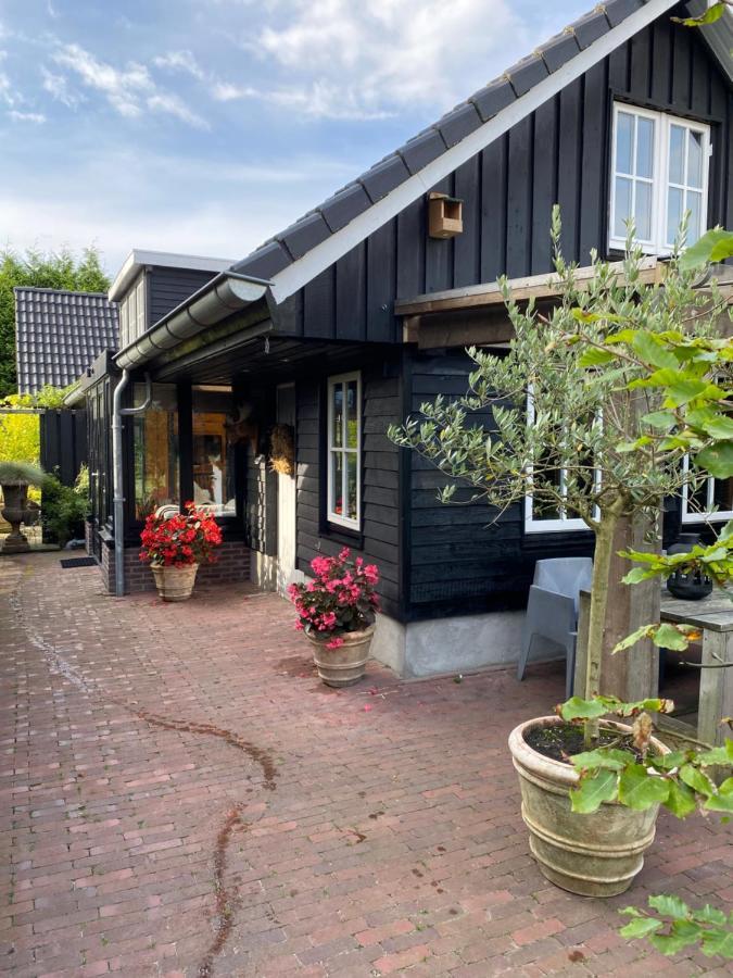 Uniek Houten Huis Nabij Bos En Plassen Hollandsche Rading Exteriör bild